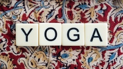 healthguru-yoga-5534054_1280.jpg