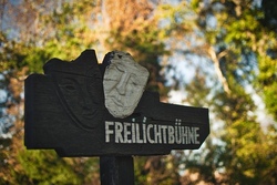 freilichtb&uuml;hne.jpg