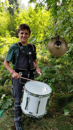 Instrumentenjagd im Wald