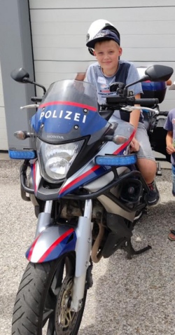 foto polizeimotorrad 1.png