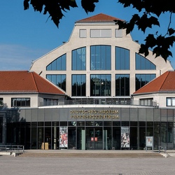 csm_verkehrszentrum_bilder_architektur_eingang_cd_l_7596_126_0731dd0af0.jpg