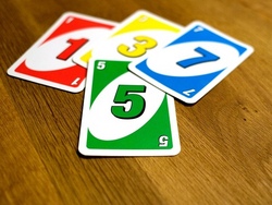 uno.jpg