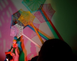 forschen mit licht und farbe.jpg