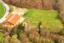 kamelhof luftaufnahme.jpg